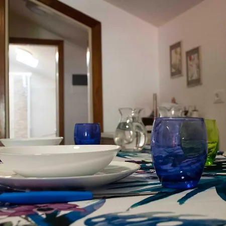 Apartment Casa Azzurra - Di Fronte Al Lago